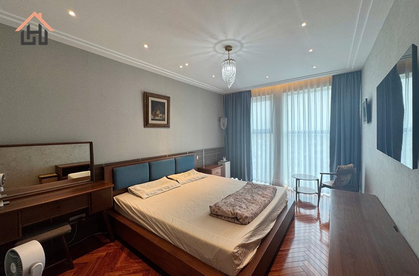 Convenient and Private Living Apartment in Hoang Thanh Tower
