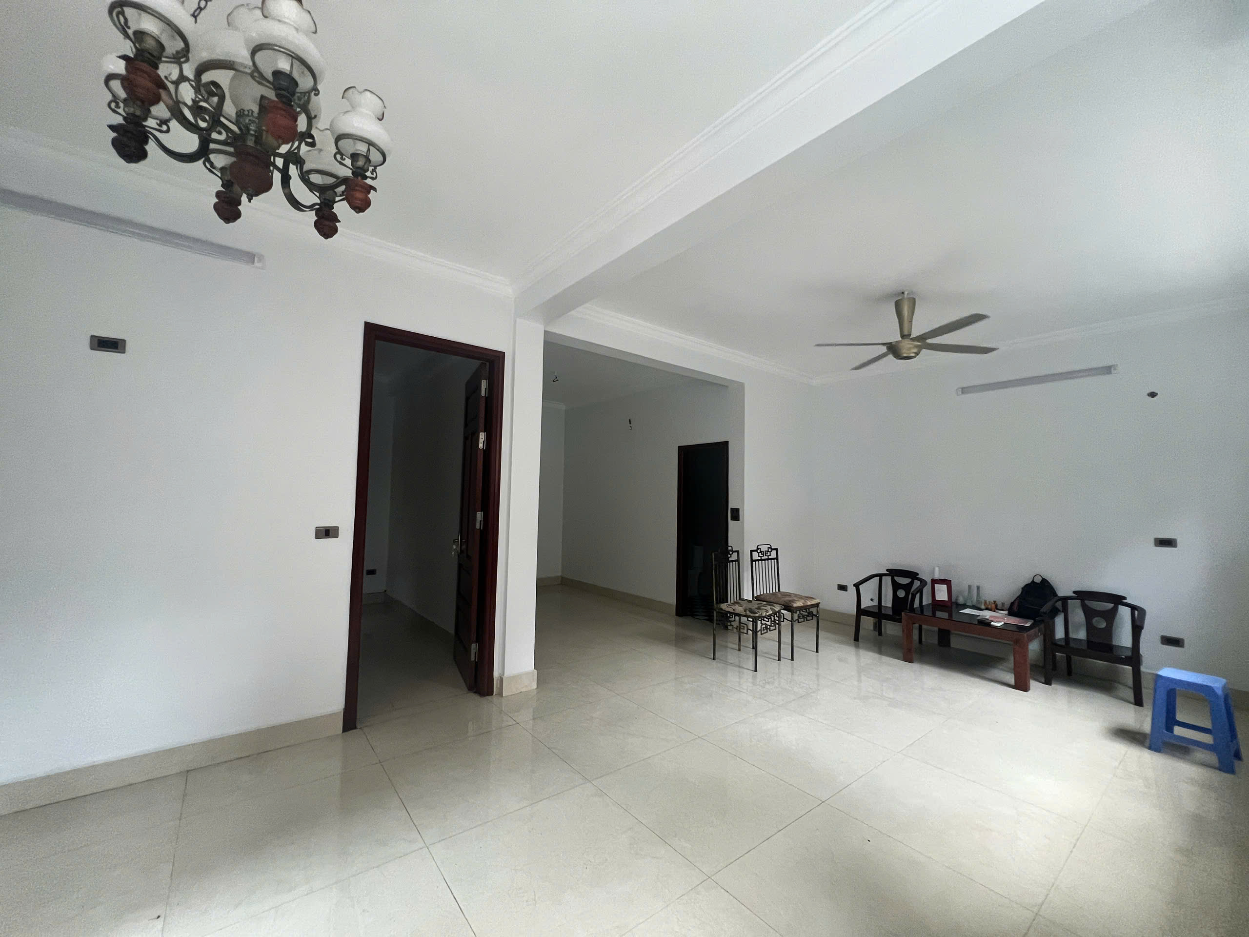 5-Bedroom House in Central Tay Ho – Walking Distance to West Lake