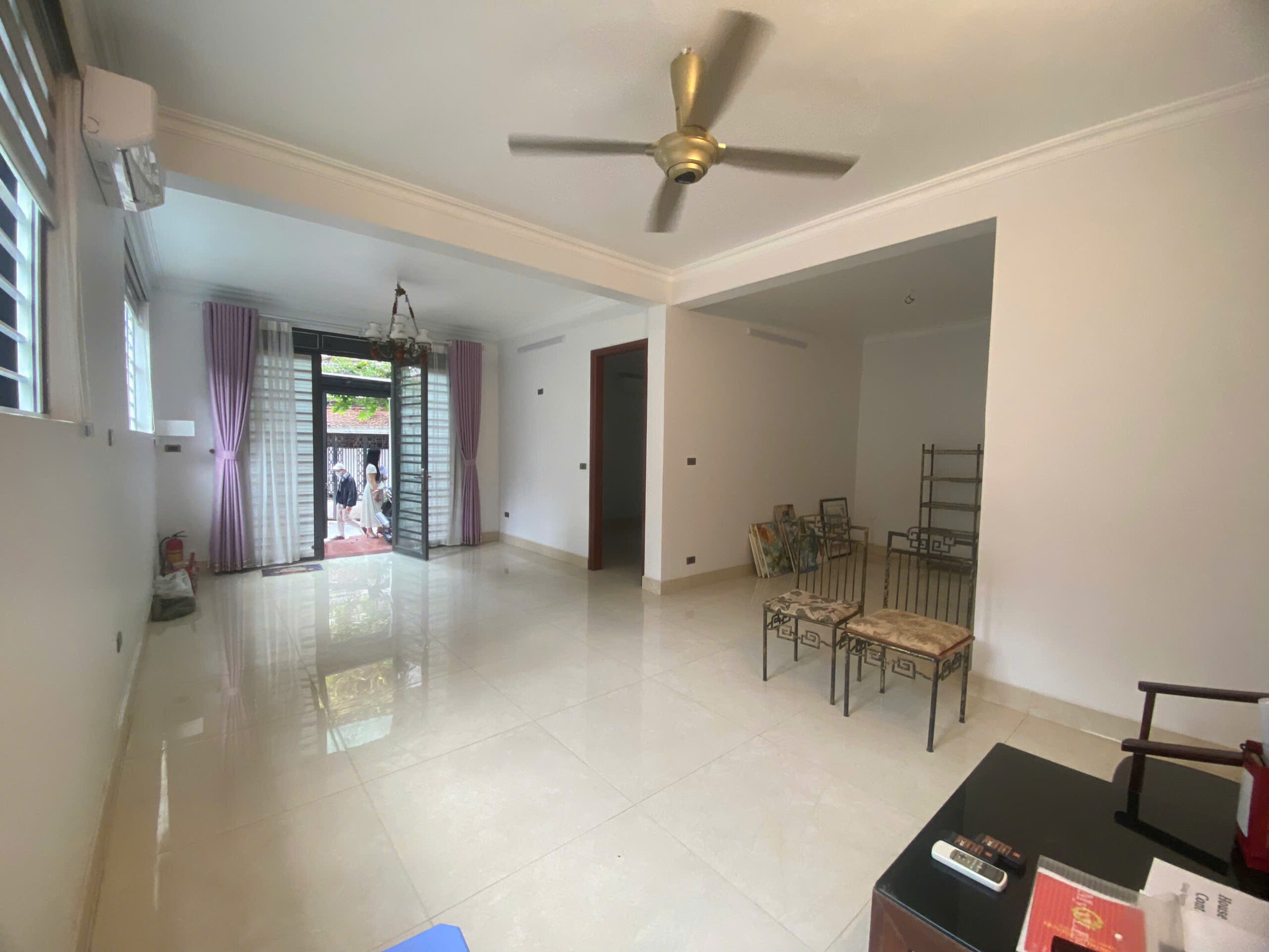 5-Bedroom House in Central Tay Ho – Walking Distance to West Lake