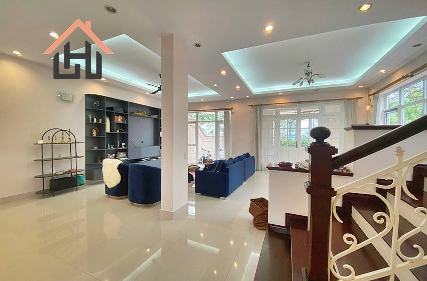 Bright house with 5 bedrooms  for rent in Ciputra, Hanoi