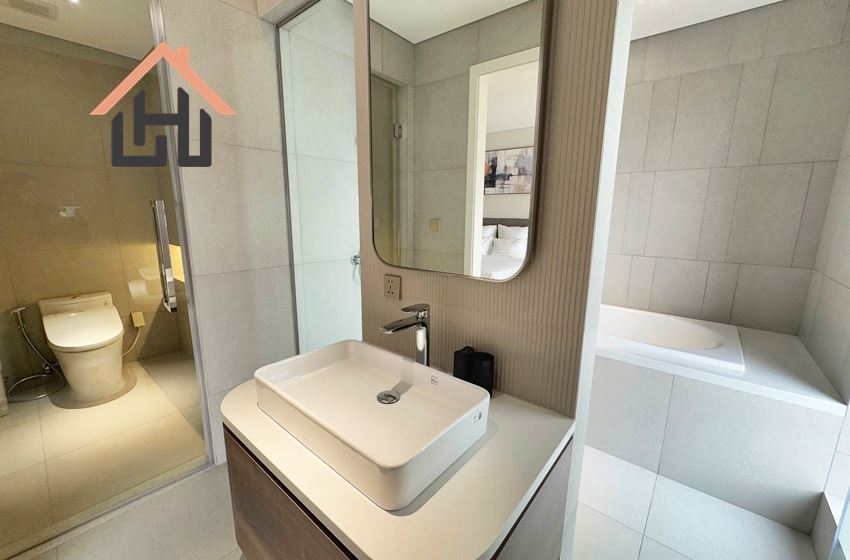 Elegant 2-Bedroom Apartment in the Heart of Hai Ba Trung – Modern Living with City View