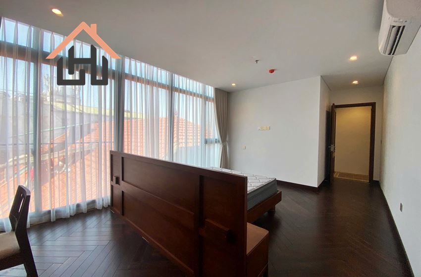 Elegant Lakefront Living on West Lake , Premium 4-Bedroom Apartment in Tu Hoa, Hanoi