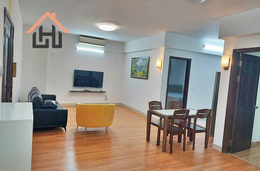 Three bedrooms for rent in Thai Ha, Dong Da, Hanoi