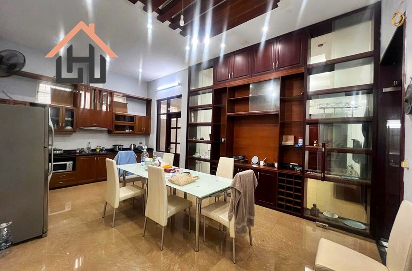 Spacious 6 Bedroom House for Rent in Tay Ho, Hanoi