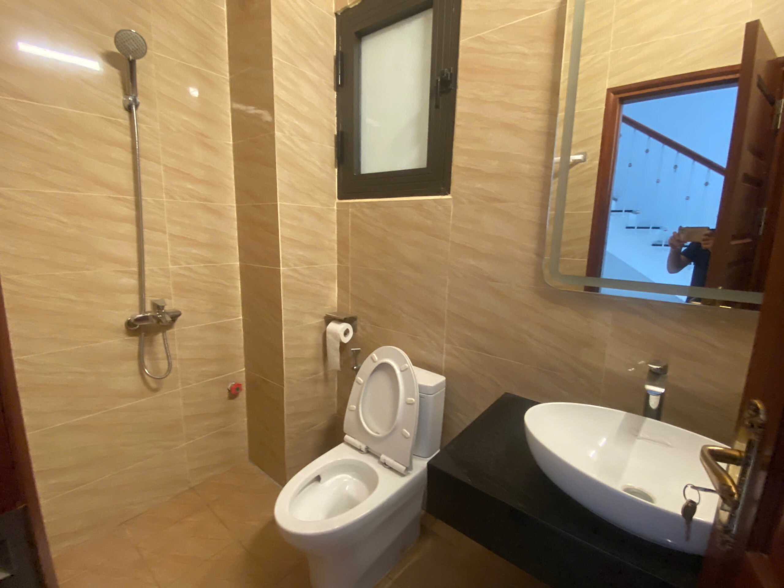 5-Bedroom House in Central Tay Ho – Walking Distance to West Lake