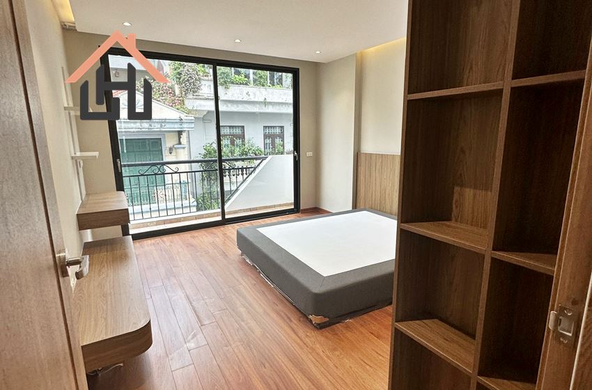 Spacious 1-Bedroom Apartment for Rent in Ba Dinh