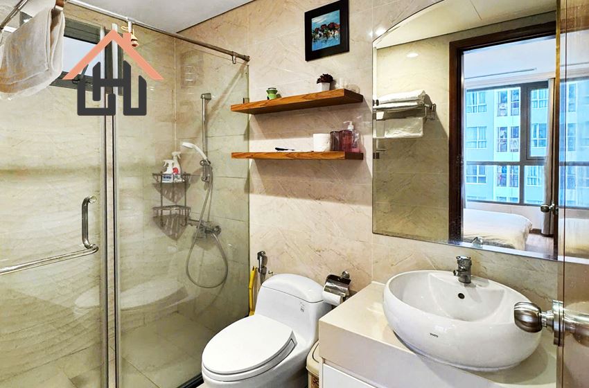 Stylish & Bright Apartment for Urban Living, Park Hill- Times City