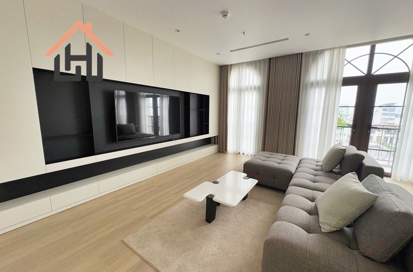 Elegant 2-Bedroom Apartment in the Heart of Hai Ba Trung – Modern Living with City View