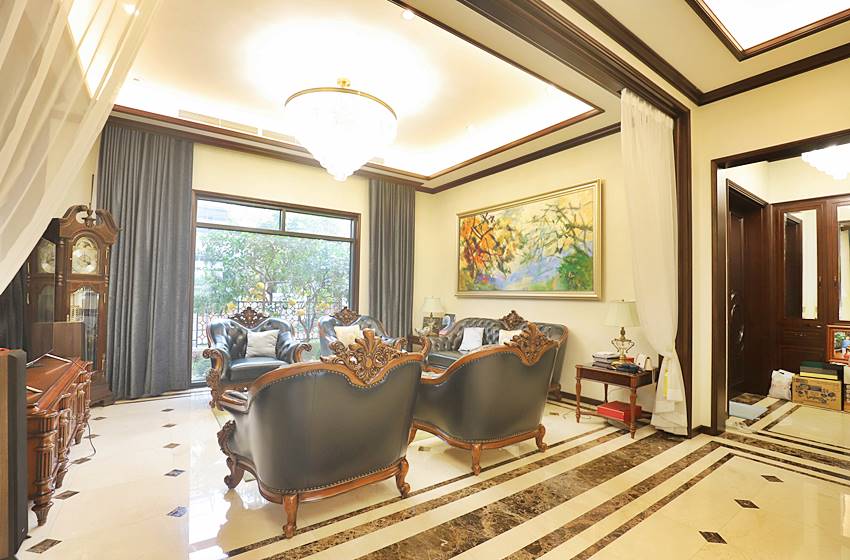 Luxury villa with 5 bedrooms for rent in Starlake, Hanoi