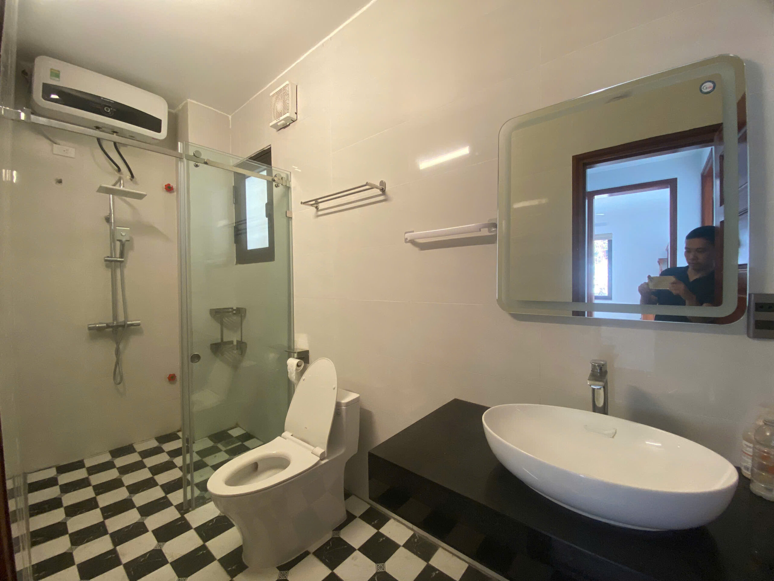 5-Bedroom House in Central Tay Ho – Walking Distance to West Lake