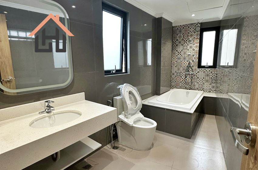 Spacious 1-Bedroom Apartment for Rent in Ba Dinh