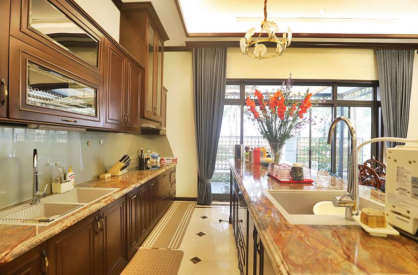 Luxury villa with 5 bedrooms for rent in Starlake, Hanoi