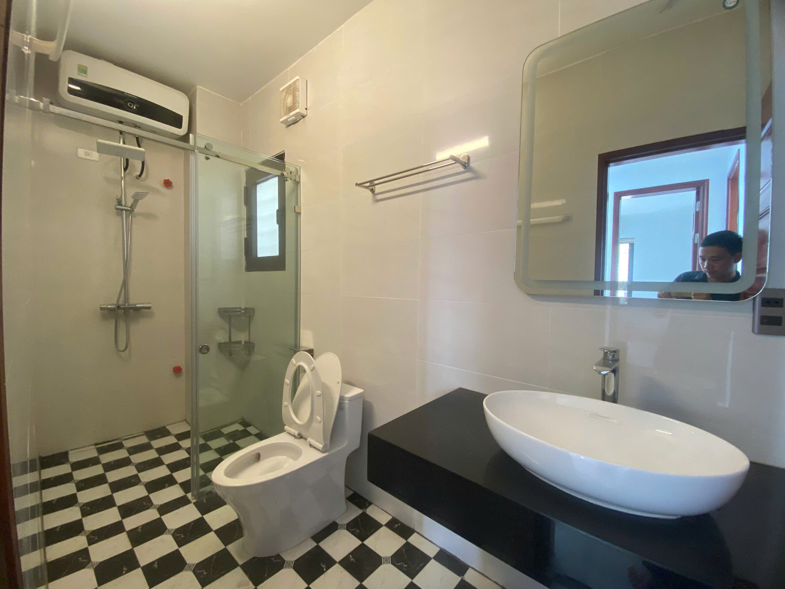 5-Bedroom House in Central Tay Ho – Walking Distance to West Lake