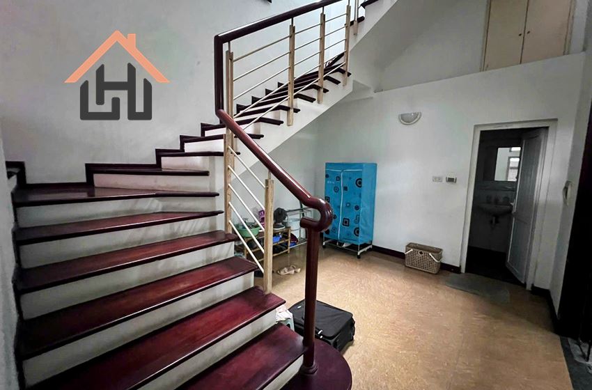 Spacious 6 Bedroom House for Rent in Tay Ho, Hanoi