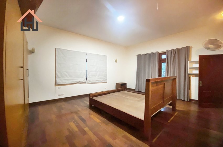 Spacious 5 bedroom villa with a swimming pool in Tay Ho, Hanoi