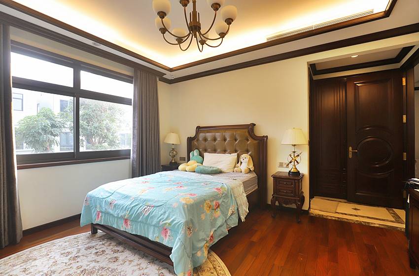 Luxury villa with 5 bedrooms for rent in Starlake, Hanoi