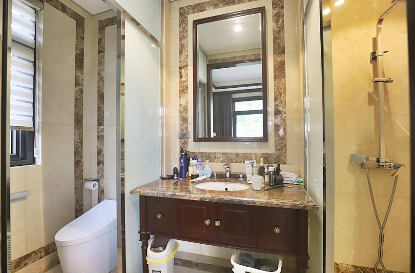 Luxury villa with 5 bedrooms for rent in Starlake, Hanoi