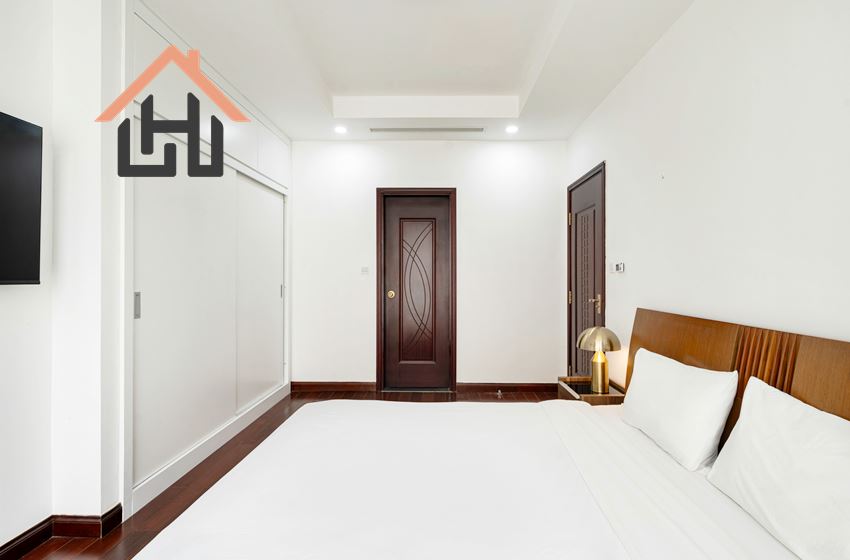 Modern Living with a Chef’s Kitchen – 2BR Apartment, Royal city, Hanoi