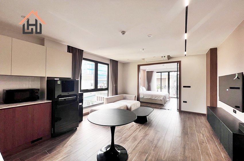 Modern and bright 1 bedroom apartment for rent in Hoan Kiem area, Hanoi