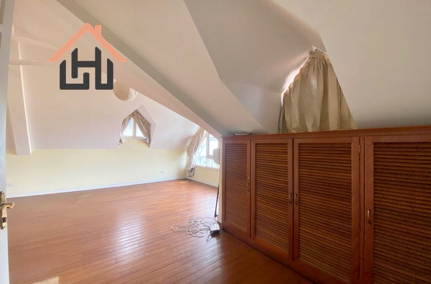 Spacious Villa with Garden & Rooftop – Tay Ho Living at Its Finest