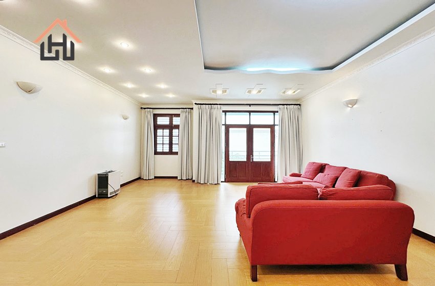 Spacious 4 bedroom villa for rent in Tay Ho, Hanoi