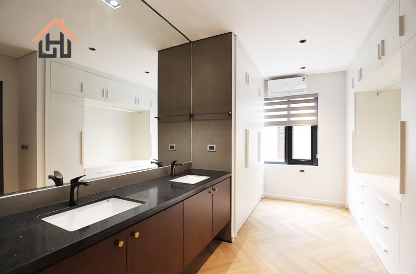 Modern 4 bedroom villa for rent in Tay Ho, Hanoi