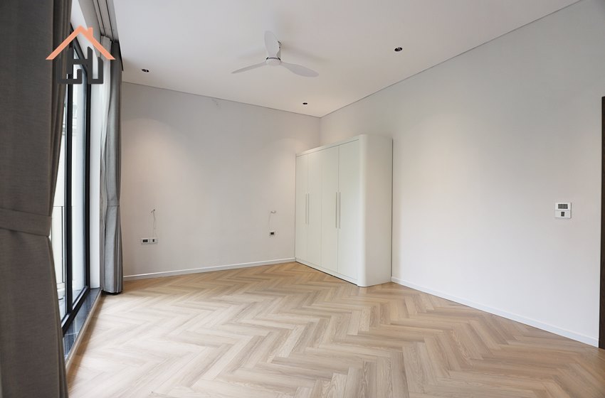 Modern 4 bedroom villa for rent in Tay Ho, Hanoi