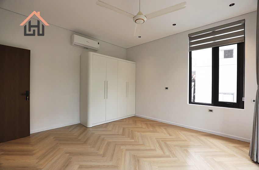 Modern 4 bedroom villa for rent in Tay Ho, Hanoi