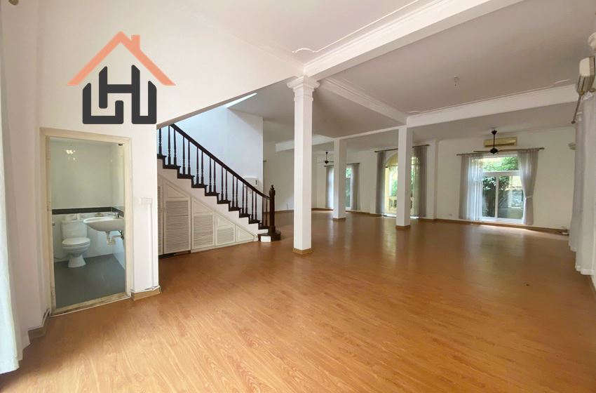 Spacious Villa with Garden & Rooftop – Tay Ho Living at Its Finest