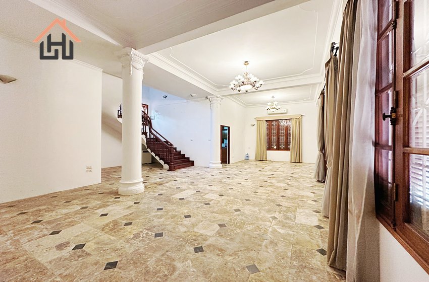 Spacious 4 bedroom house for rent in Tay Ho, Hanoi