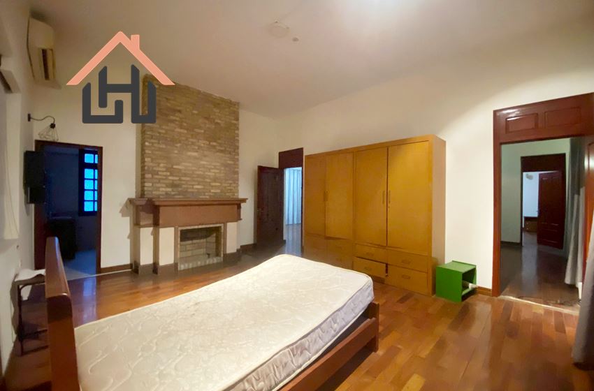 5BR Villa with Garden & Swimming pool in Tay Ho, Hanoi