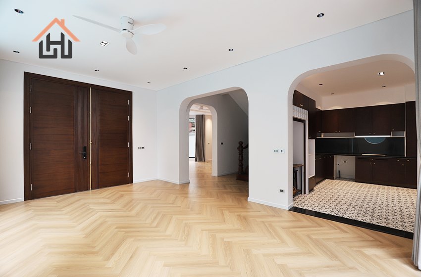 Modern 4 bedroom villa for rent in Tay Ho, Hanoi