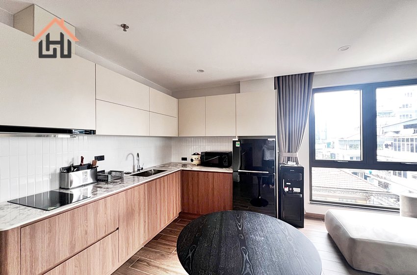 Modern and bright 1 bedroom apartment for rent in Hoan Kiem area, Hanoi