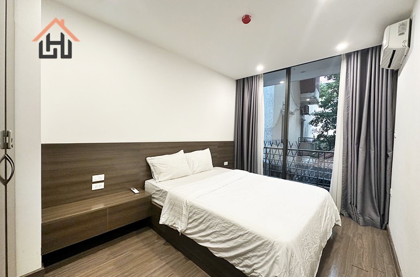 Fully furnished 1 bedroom apartment with a bacony for rent in Tay Ho