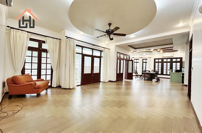 Spacious 4 bedroom villa for rent in Tay Ho, Hanoi