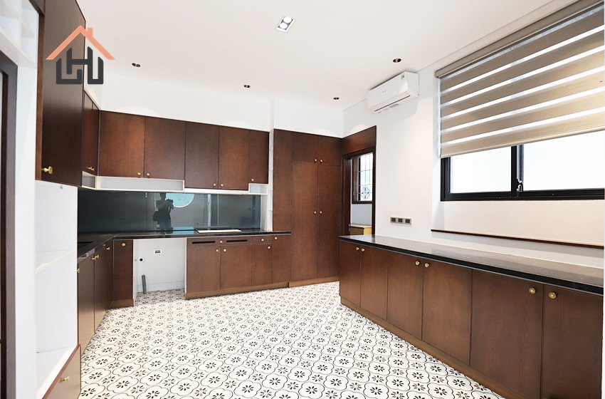 Modern 4 bedroom villa for rent in Tay Ho, Hanoi