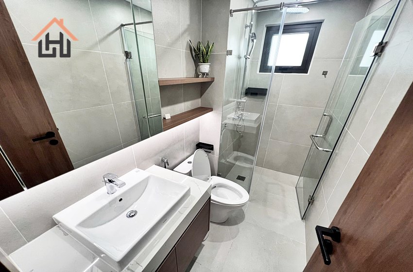 New 1 bedroom apartment with a balcony in Hoan Kiem area, Hanoi