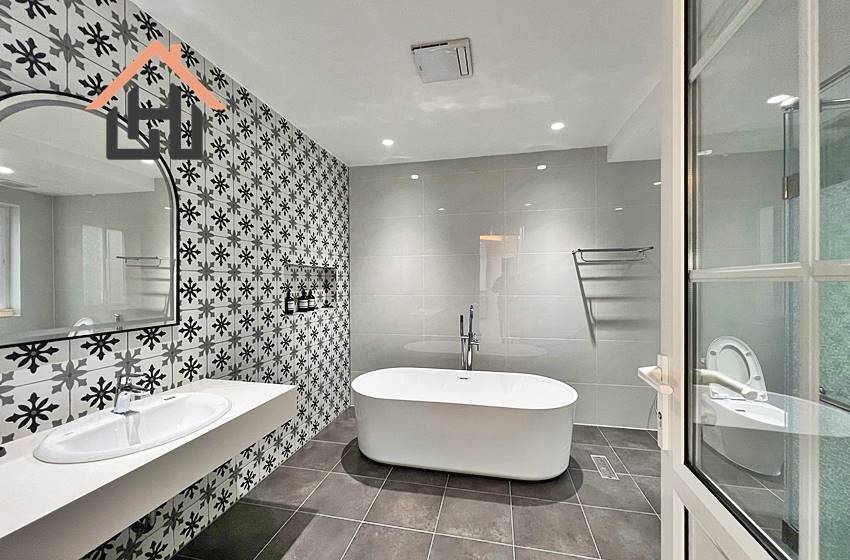 Renovated nice 2beds in Truc Bach, Ba Dinh.