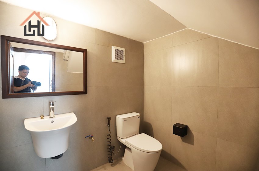 Modern 4 bedroom villa for rent in Tay Ho, Hanoi