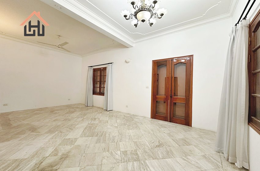 Spacious 4 bedroom house for rent in Tay Ho, Hanoi