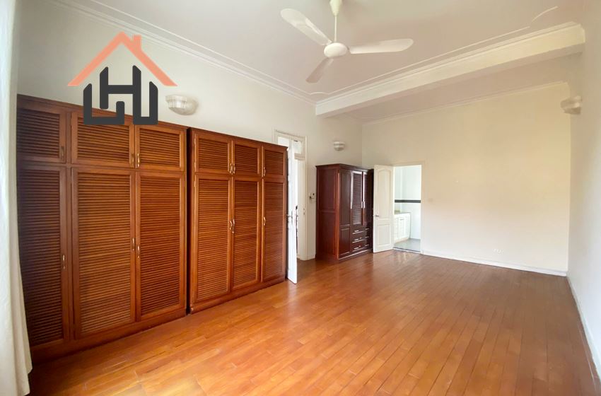 Spacious Villa with Garden & Rooftop – Tay Ho Living at Its Finest