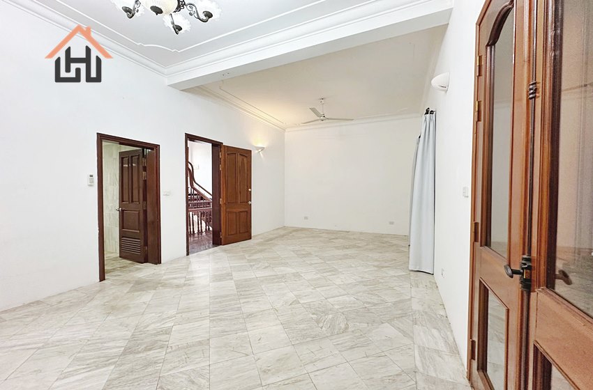 Spacious 4 bedroom house for rent in Tay Ho, Hanoi