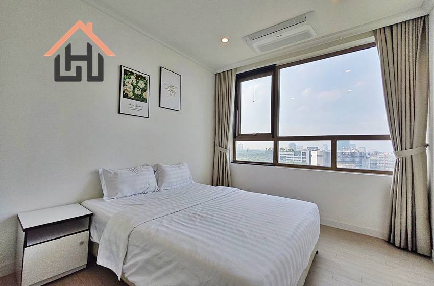 Nice apartment condominium with 3 beds in Starlake for rent