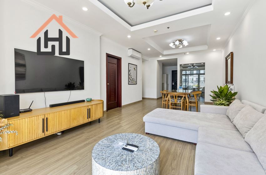 A Home with Taste – High-Floor 2BR Apartment in Royal City, Hanoi