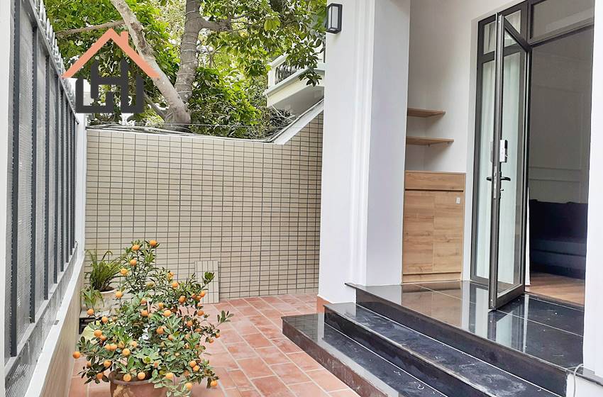 Spacious villa with 4 bedrooms for rent in Ciputra, Tay Ho, Hanoi