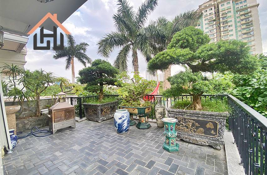 Four bedrooms villa for rent in Ciputra, Hanoi