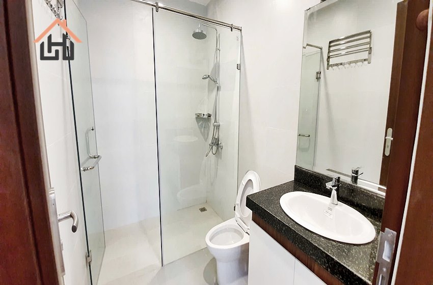 Nice two bedroom apartment for rent in Tay Ho, Hanoi