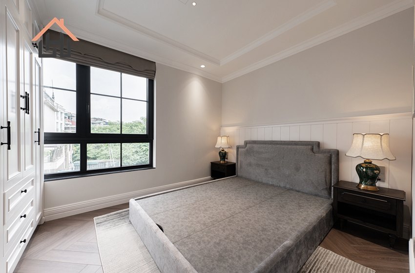 Luxury 4 bedroom apartment with lake view for rent in Tay Ho, Hanoi