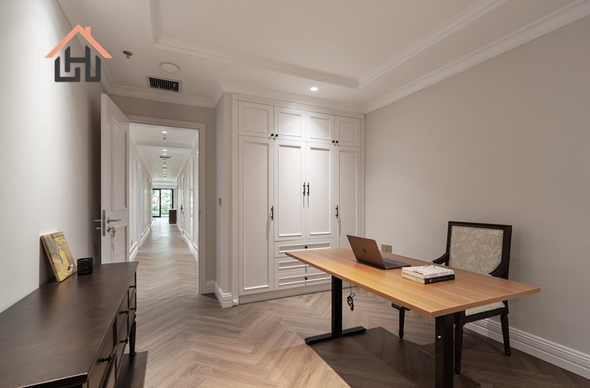 Luxury 4 bedroom apartment with lake view for rent in Tay Ho, Hanoi