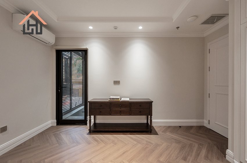 Luxury 4 bedroom apartment with lake view for rent in Tay Ho, Hanoi